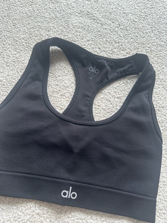 Alo Ribbed Racerback Bra - Picture 2 of 4